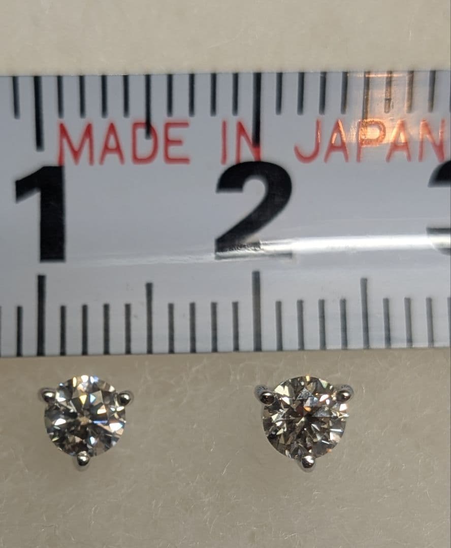 【Chaco】TASAKI ダイヤモンドピアス　18WG 0.15カラット