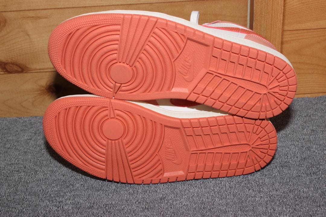 25.5㎝　NIKE　ナイキ　エアジョーダン 1 ロー DC0774-180