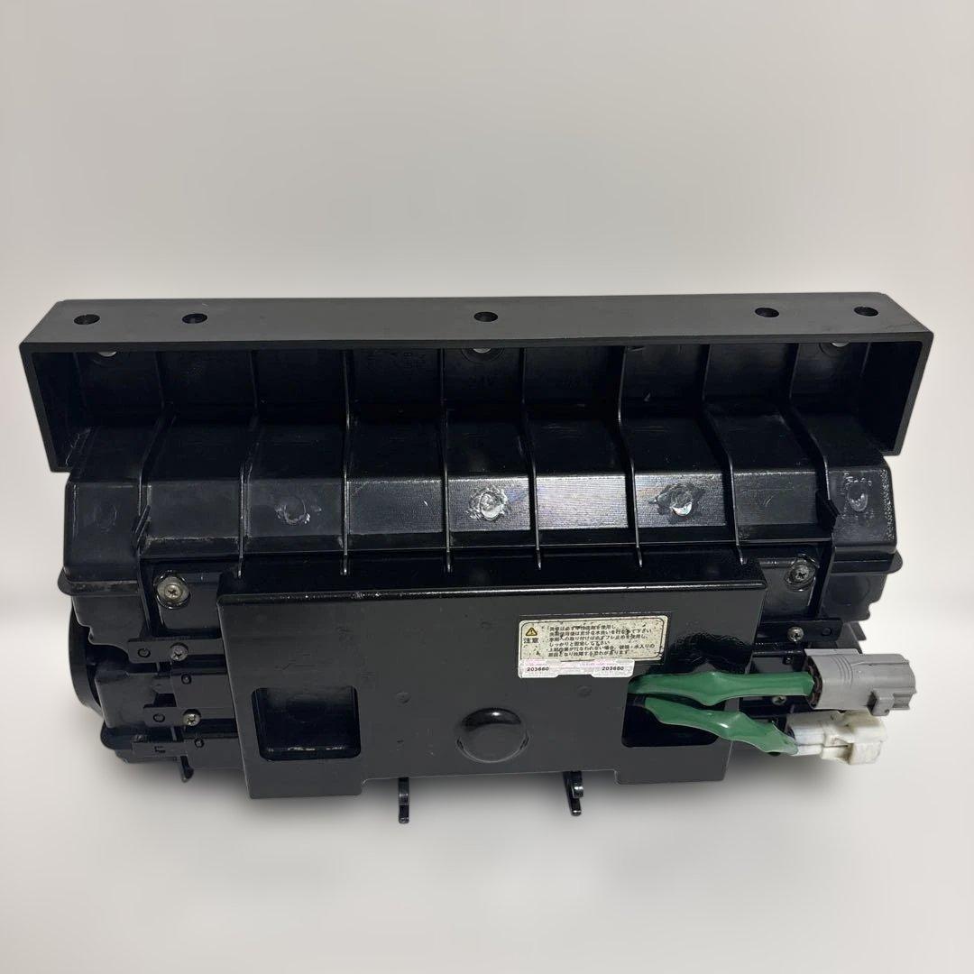 NO32 小糸　トラック用 4t 10t ノーマルタイプ（運転側）右