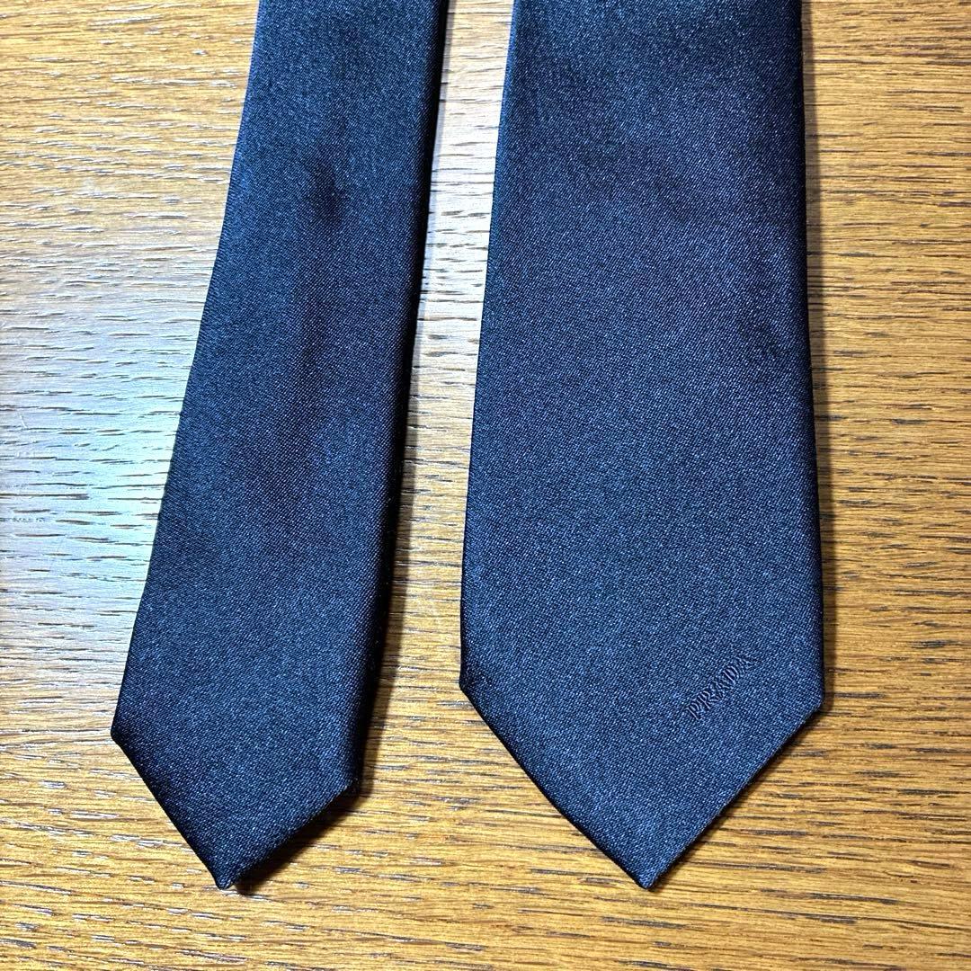 【美品】PRADA プラダ 紺ネクタイ