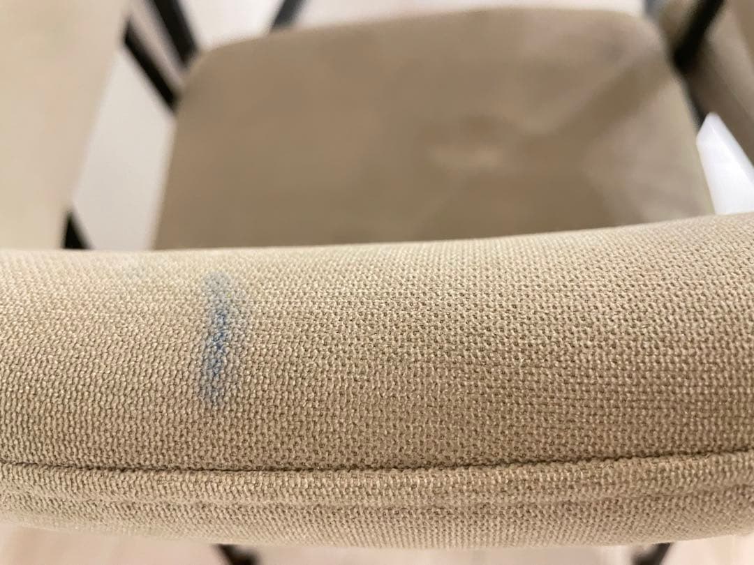 1脚、2脚まとめても可◎ ニトリ　肘掛けクッション椅子BG