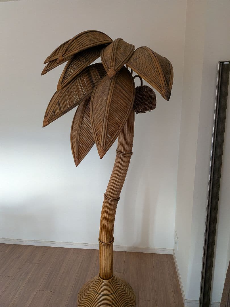 ラタン製ヤシの木置物