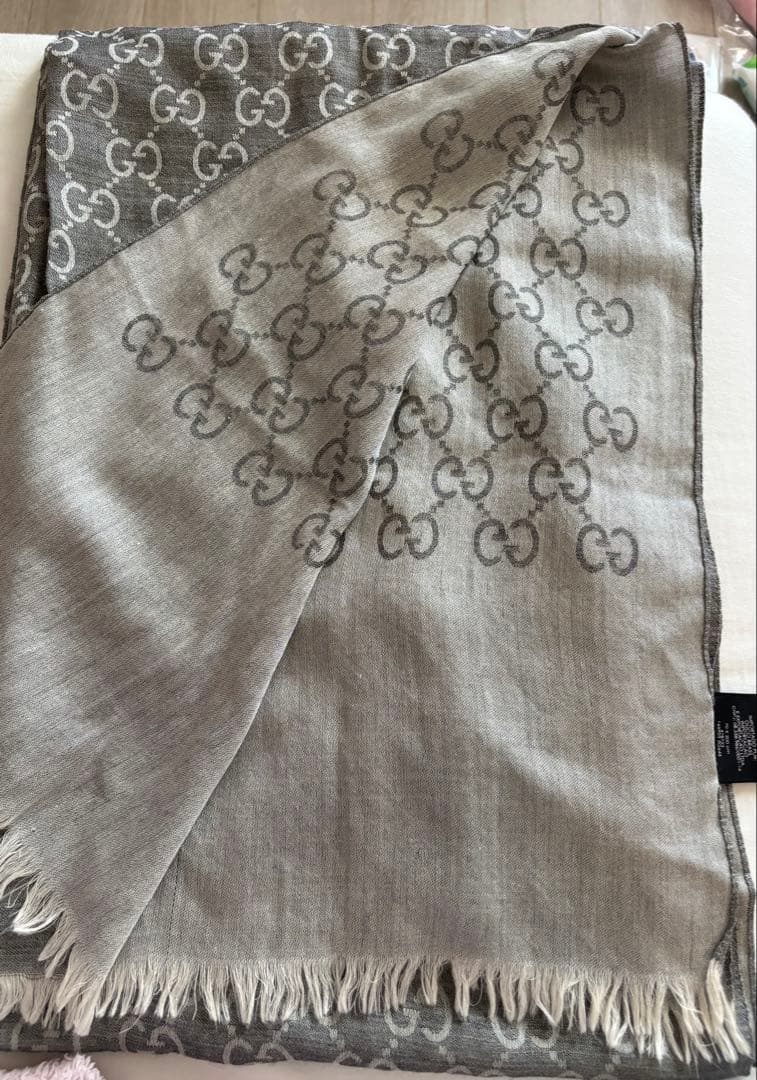 鄒*傑様 GucciGGロゴパターンストール