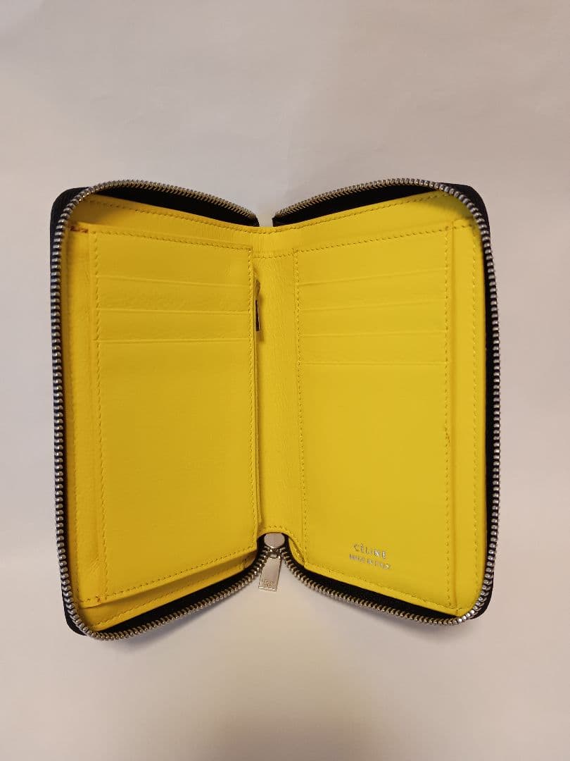 CÉLINE ブラック 二つ折り財布 ミディアムジップラウンドウォレット