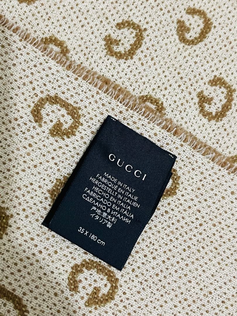 Whiteboo!　GUCCI Gロゴマフラー 他計2本