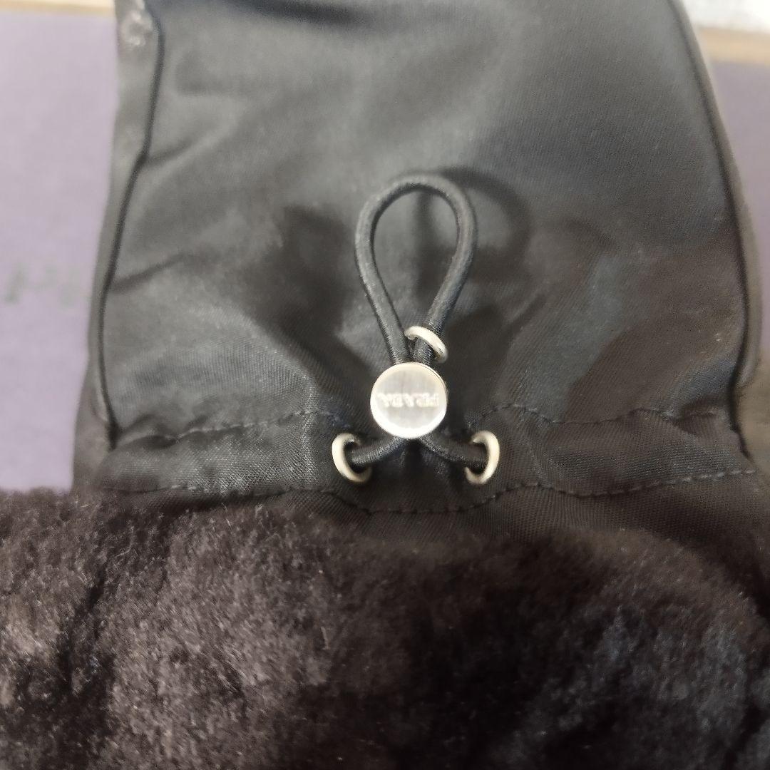 PRADA ブラック レザー手袋