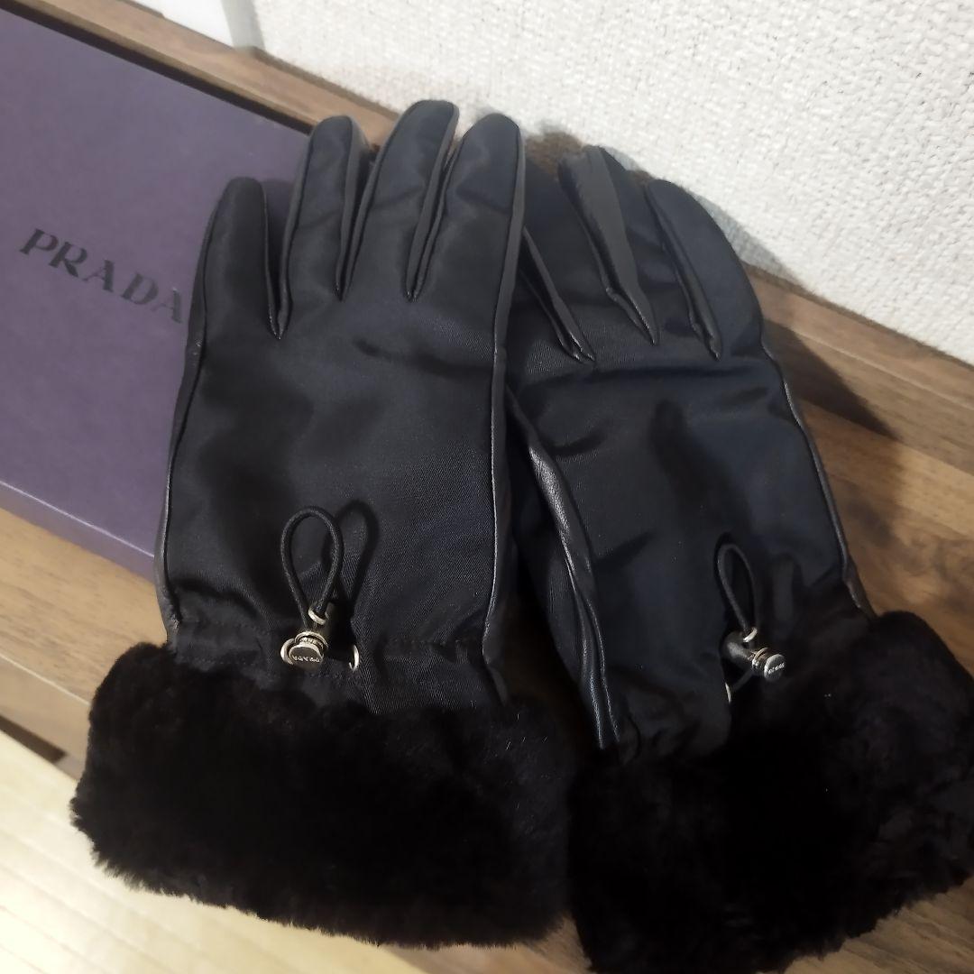 PRADA ブラック レザー手袋