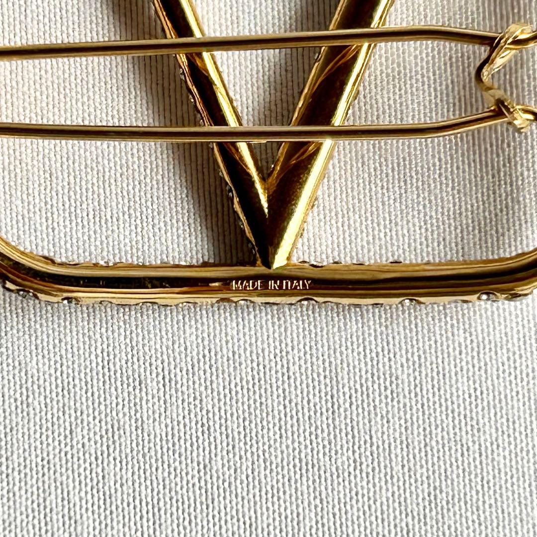 【美品】 VALENTINO ヴァレンティノ Vロゴシグネチャーヘアクリップ