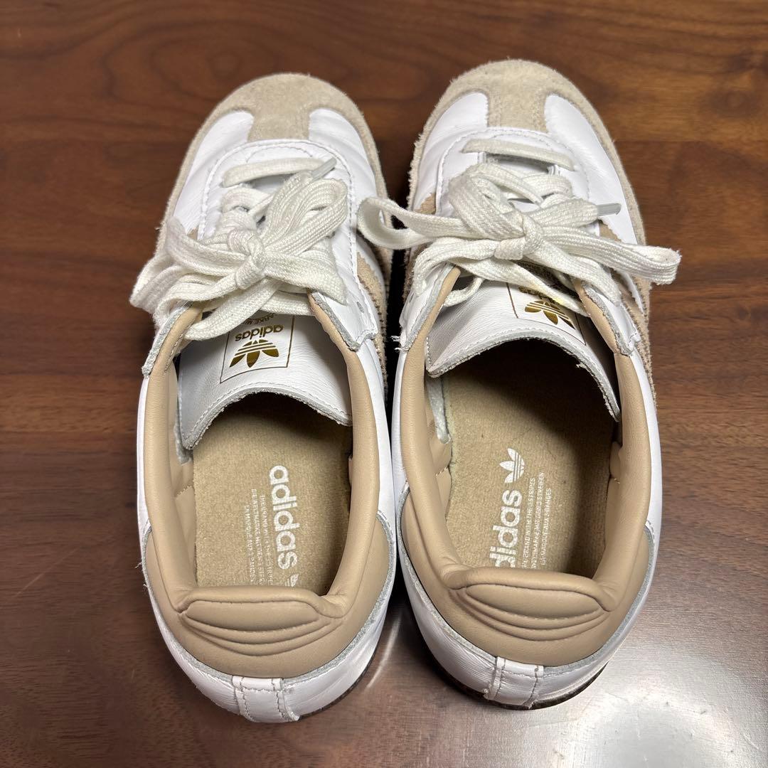adidas Samba ホワイト/ベージュ スニーカー