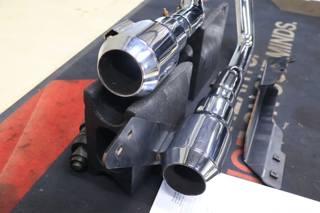 スポーツスター　04-21 XL1200 883 バンス&ハインズ　マフラー