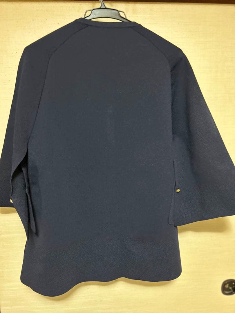 O wau no オアーノ ケープカーディガン　 MLサイズ　ネイビー