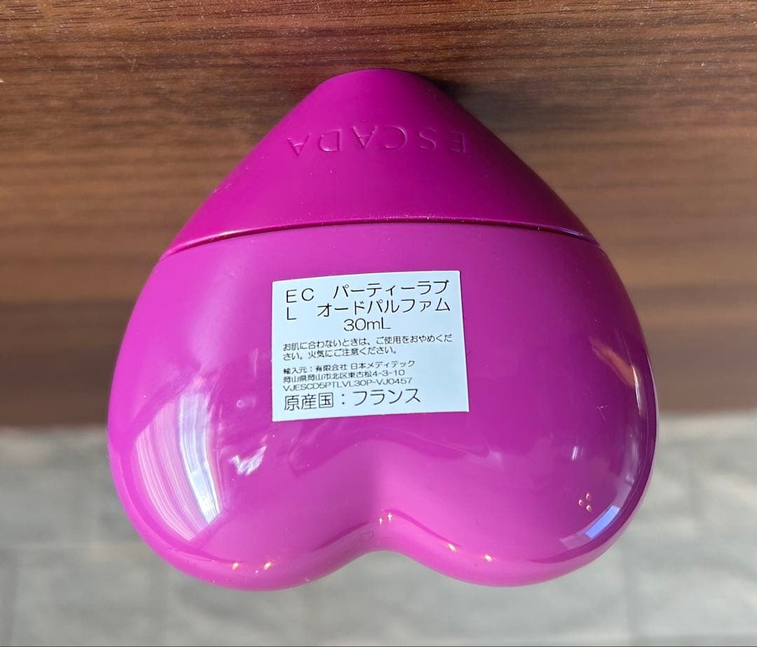 NO!NEWYORK娘 　2点Escada Love 限定品