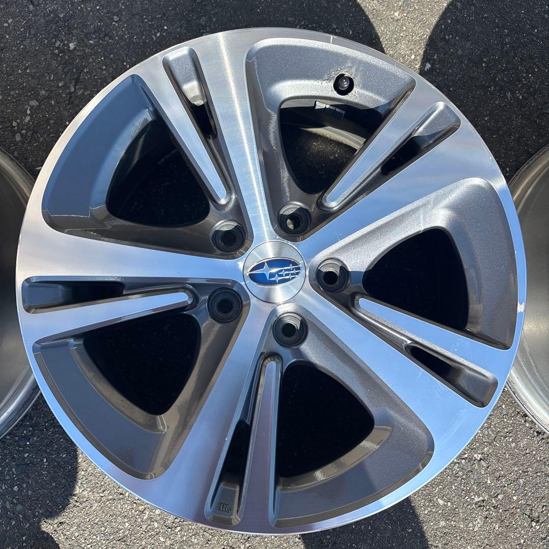 スバルレヴォーグ純正ホイール