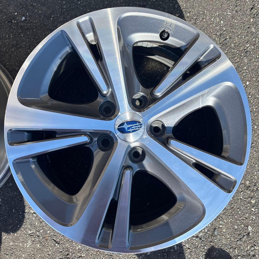 スバルレヴォーグ純正ホイール