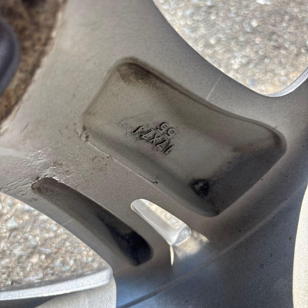 スバルレヴォーグ純正ホイール