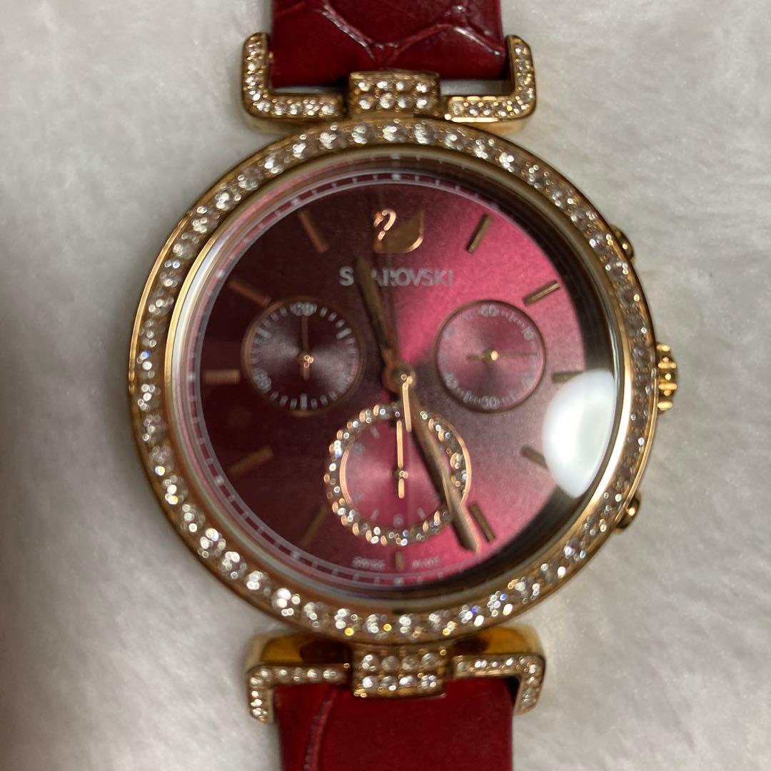 祝日セール❗️Swarovski スワロフスキー腕時計 レッド美品