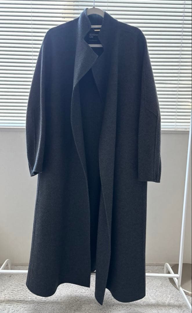 金子綾紹介 Chaos カオス アールスーペリアノーカラーロングコート