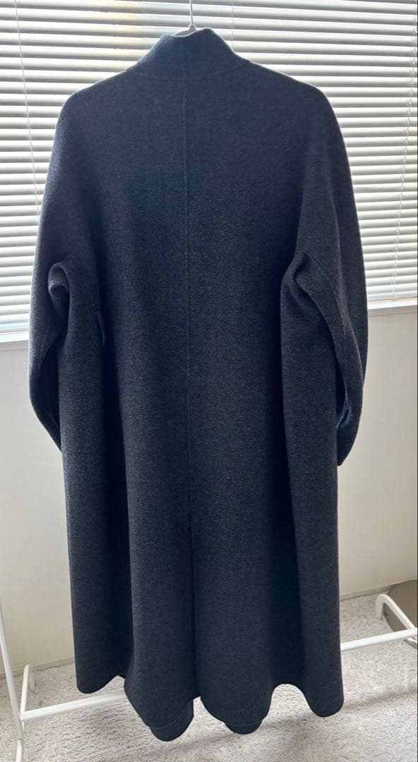 金子綾紹介 Chaos カオス アールスーペリアノーカラーロングコート