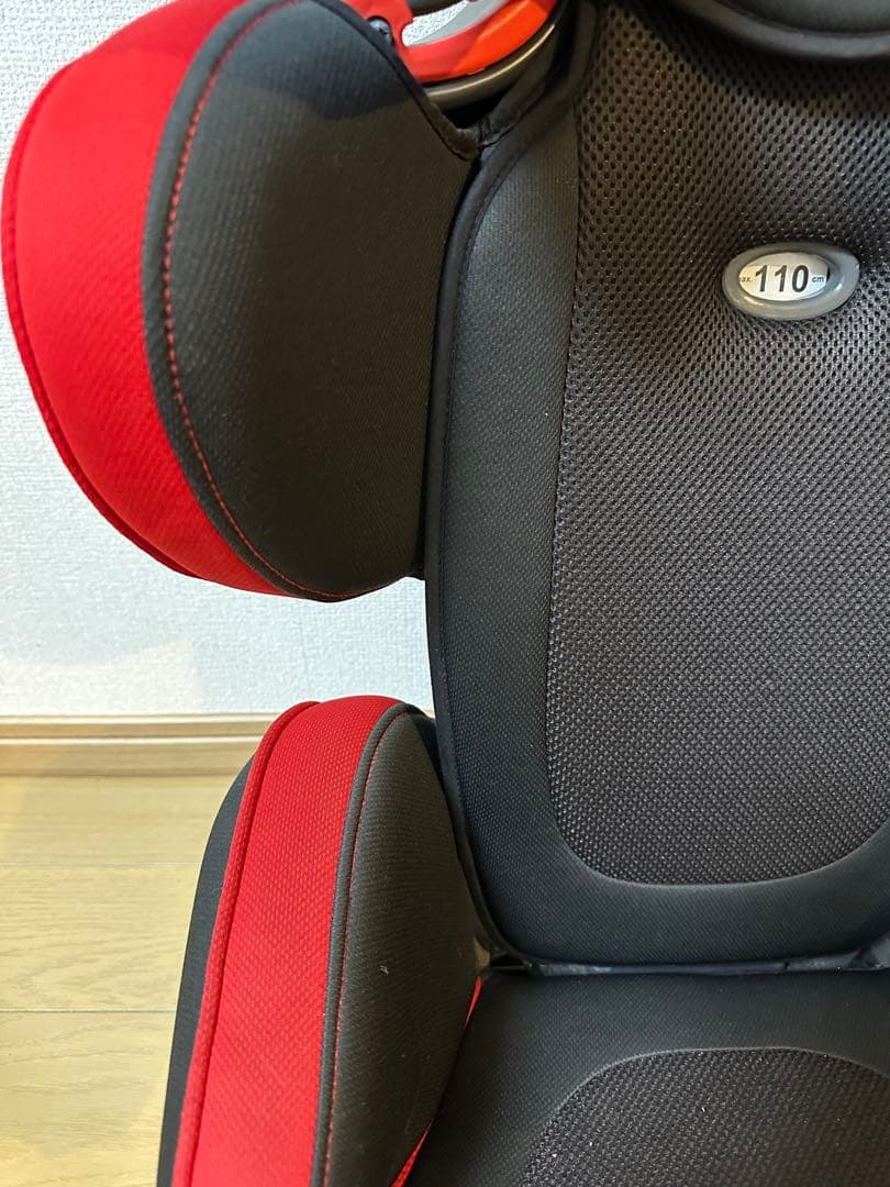 TAKATA　ジュニアシート　ISOFIX チャイルドシート　ペット喫煙者無し