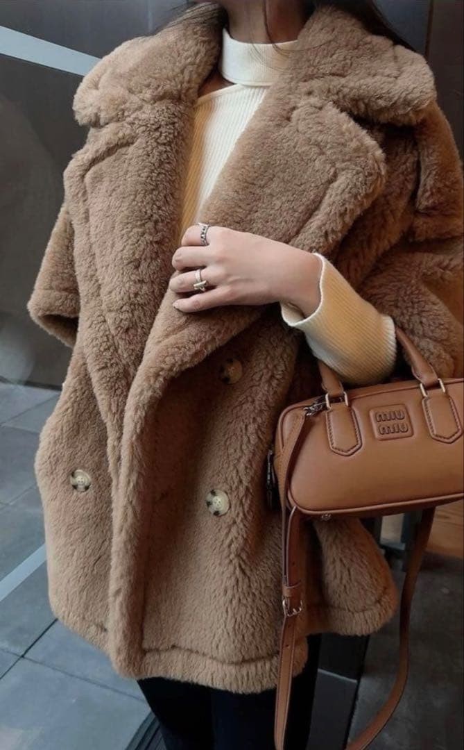 moriponブラウン フリース ダブルブレスト ポンチョ