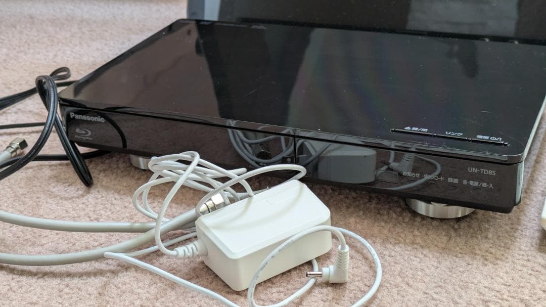 15インチ パナソニック防水ポータブルTV UN-15CTD8/UN-15TD8