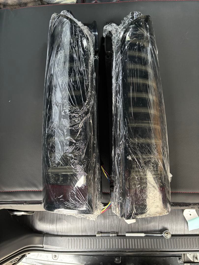 ハイエース 200系LED スモーク テールランプ ‼️