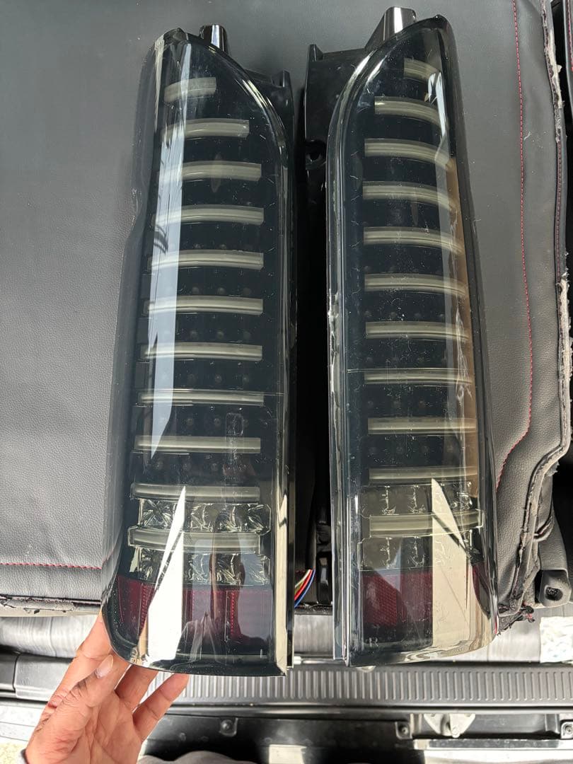 ハイエース 200系LED スモーク テールランプ ‼️