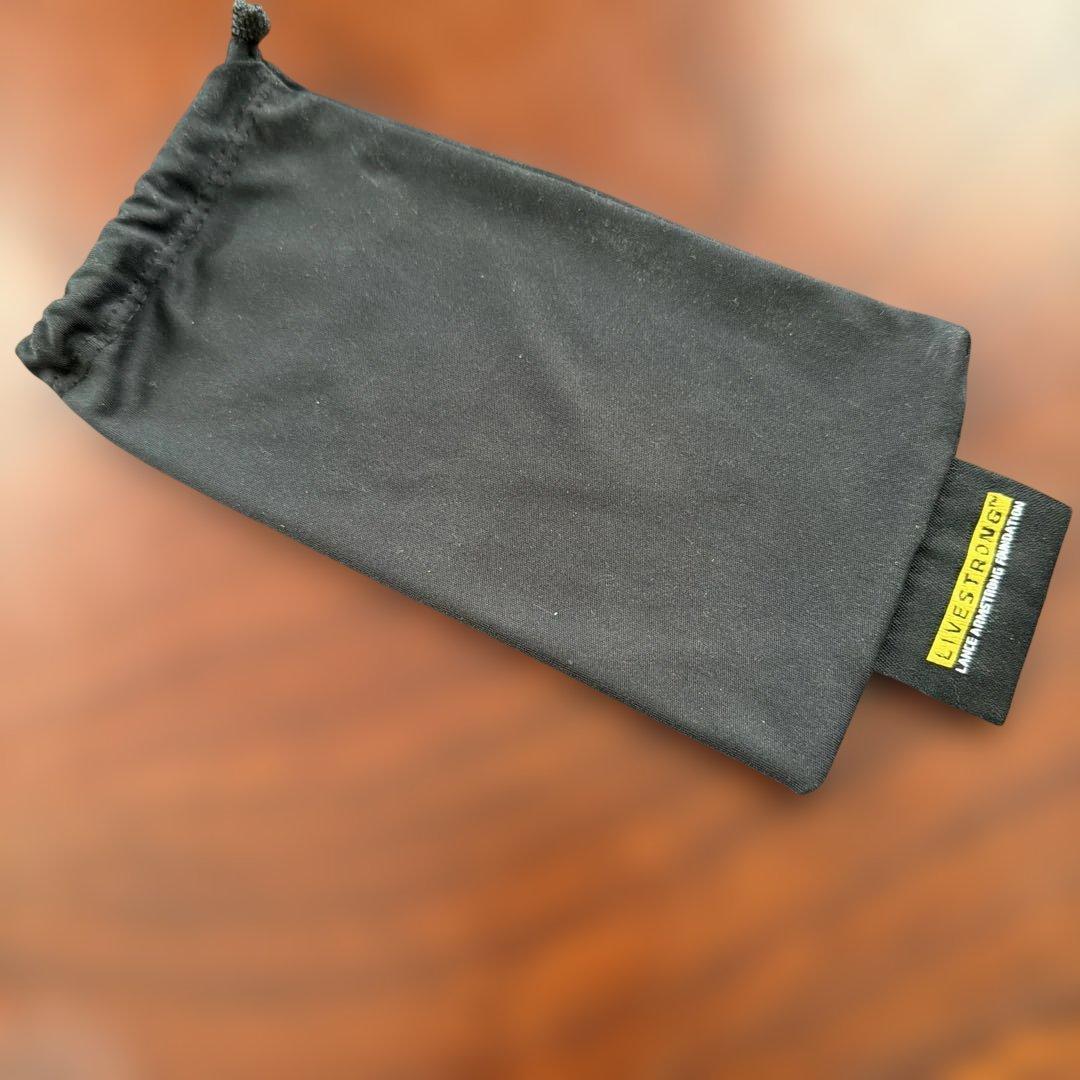 小物 OAKLEY LIVESTRONG STRAIGHTJACKET