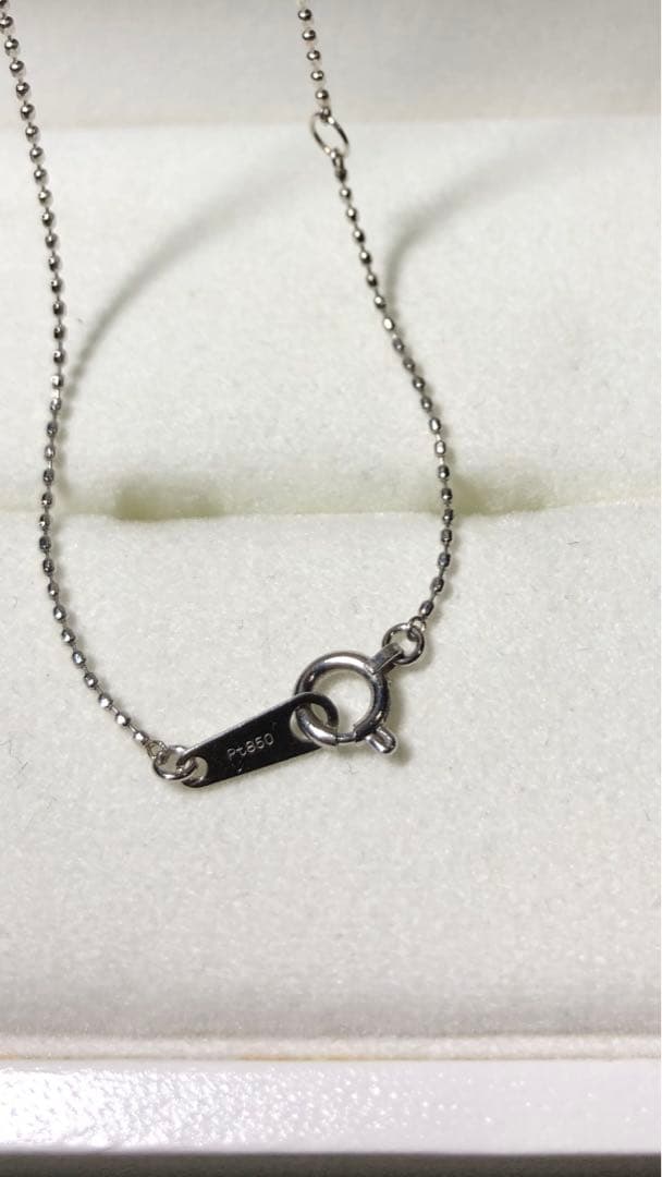美品　プラチナダイヤモンド0．7カラットネックレス刻印あり