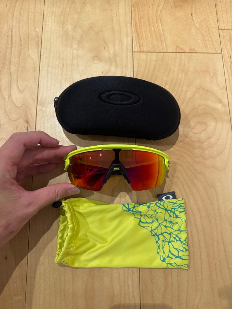 Oakley イエロー サングラス