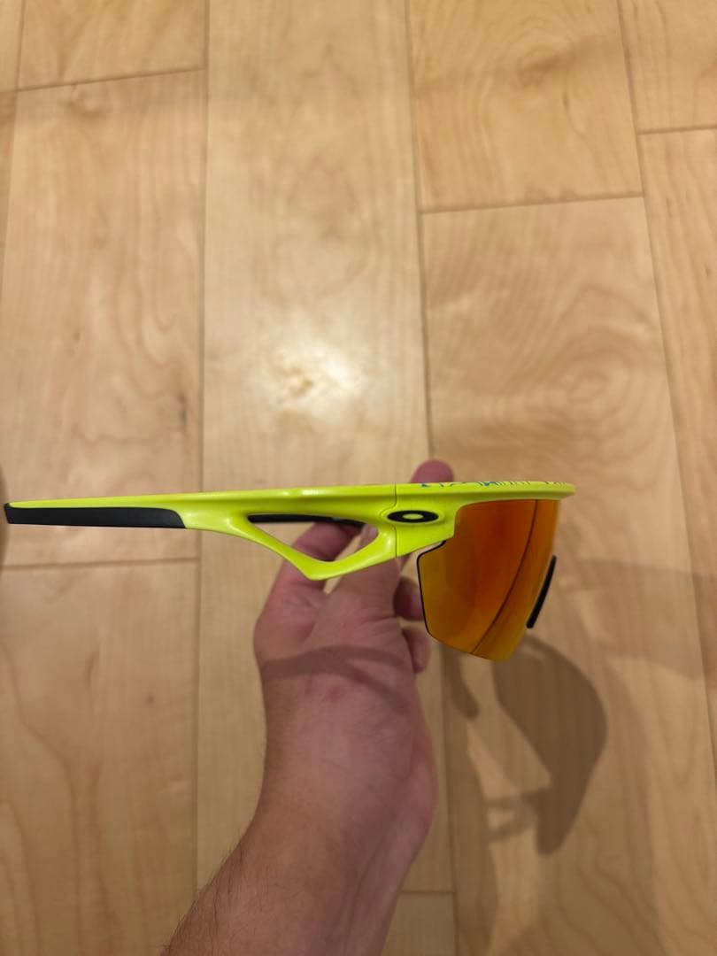Oakley イエロー サングラス