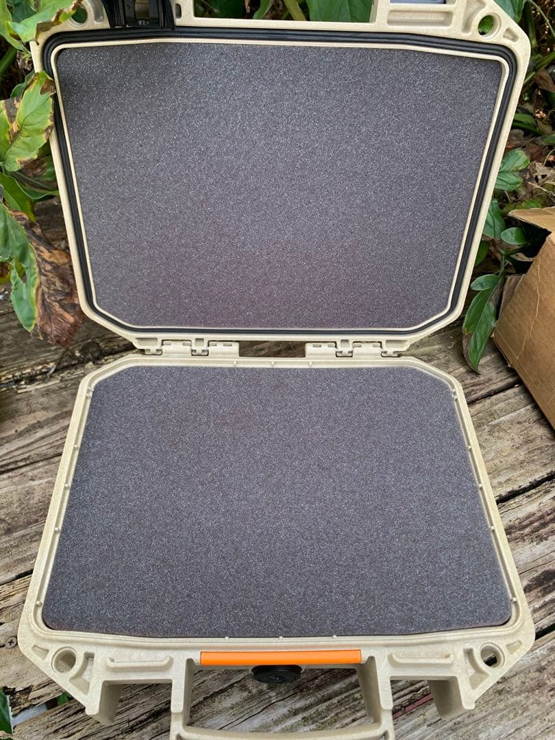 米軍放出品 ペリカンケース pelican ピストルケース カメラケースV105