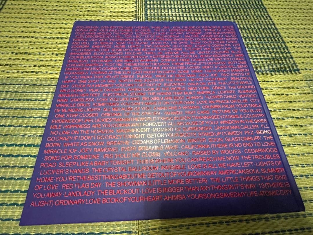 【激レア非売品！】U2 THE COMPLETE LYRICS 2冊セット！！