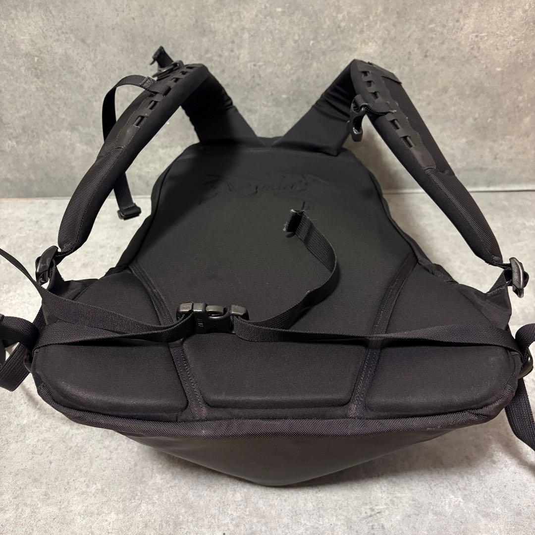 アークテリクス　アロー22 リュック　パックパック　ブラック　廃盤