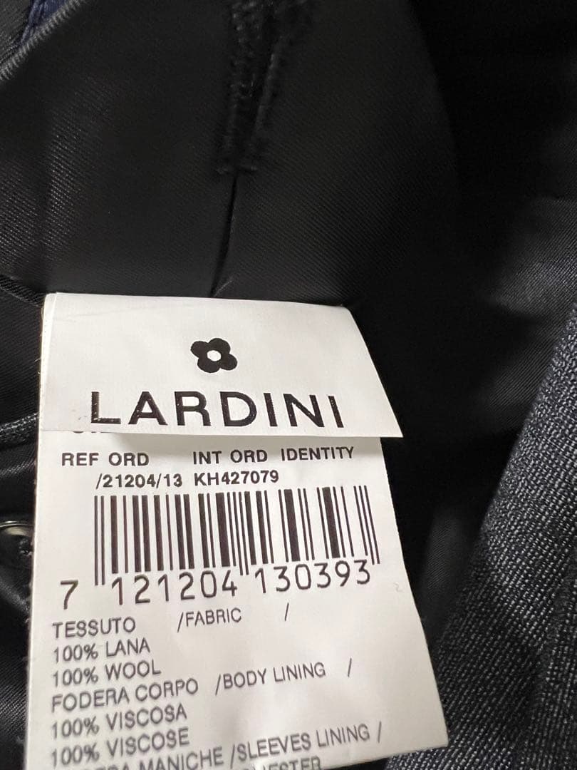 LARDINI グレー スーツ