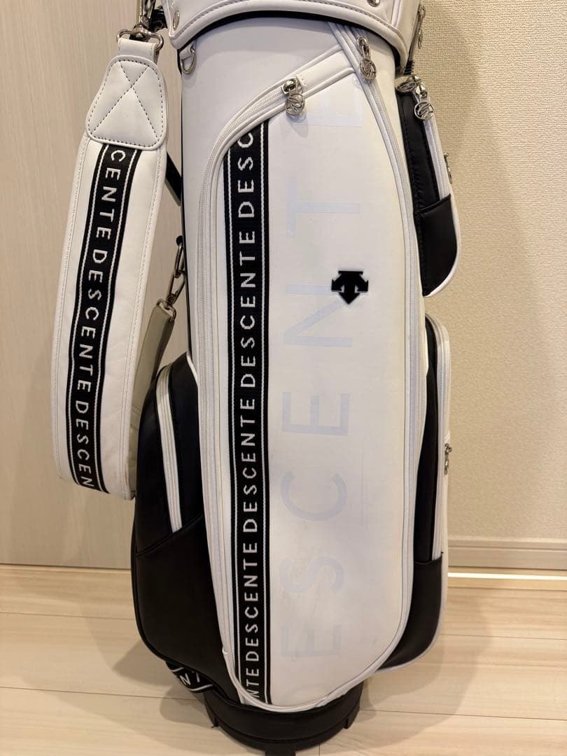 DESCENTE GOLF（デサントゴルフ） キャディバッグ ホワイト
