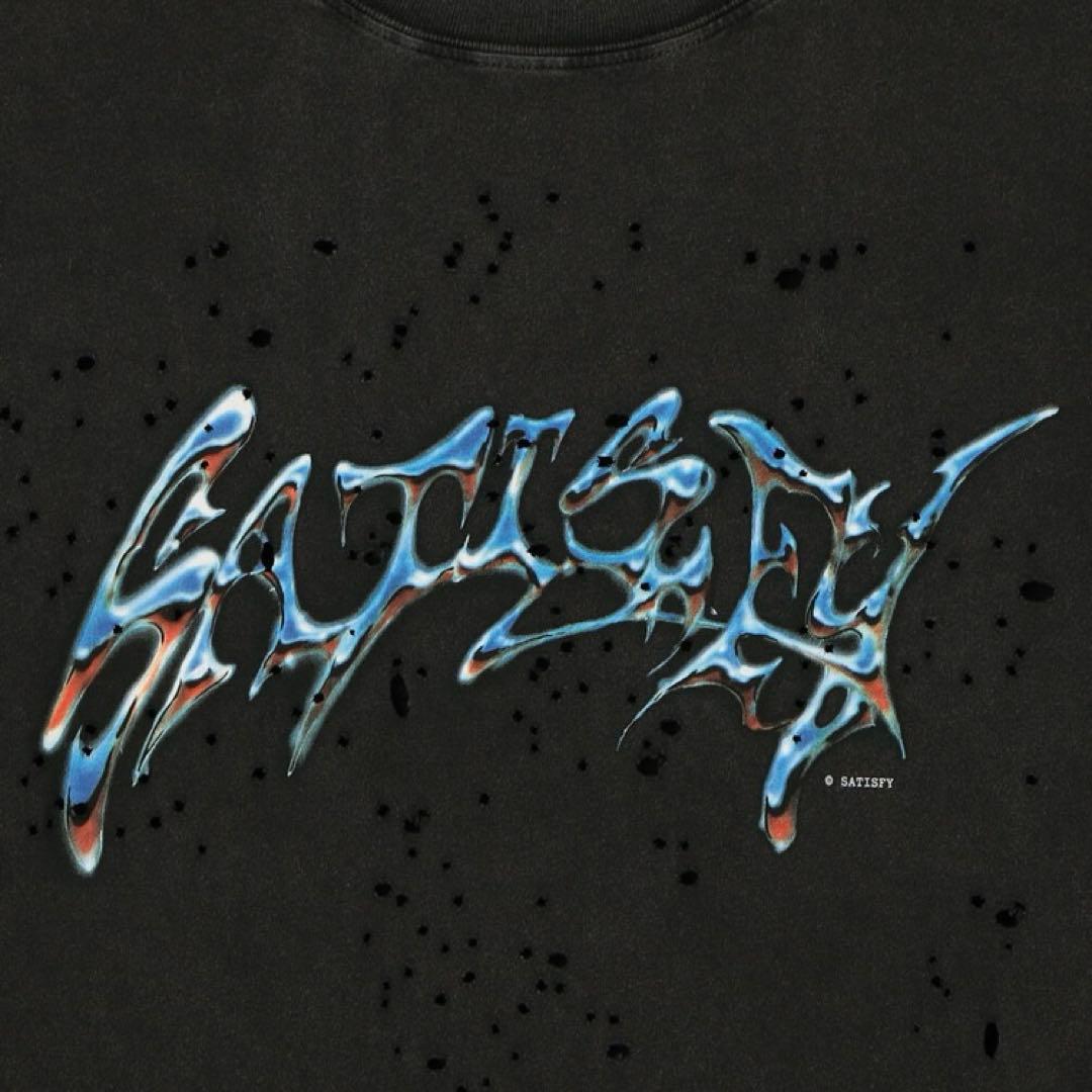 【新品】SATISFY Graphic Logo Tシャツ XS