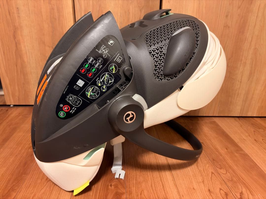 ベビーシート　cybex Cloud G i-Size カーアダプタセット