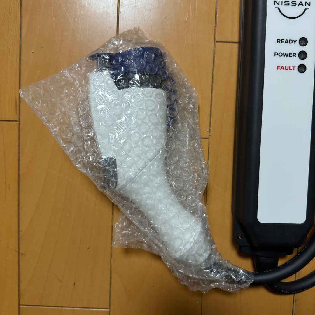 NISSAN EV充電ケーブル 200V