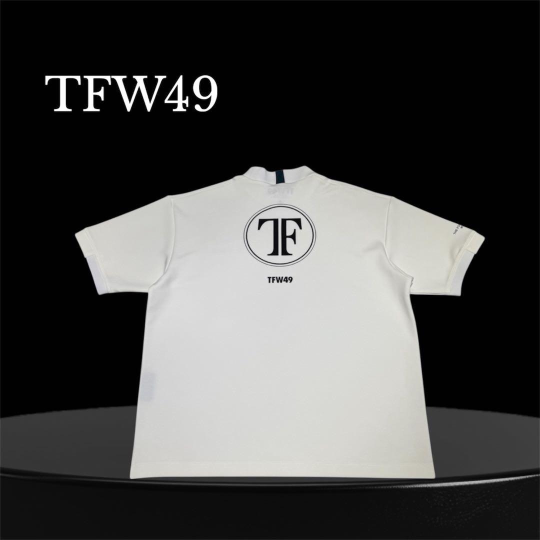 新品タグ付き⭐️2025AW新作❤️ホワイトモックネックL　TFW49