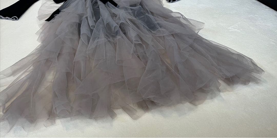 Riu チュールスカート付き長袖ワンピース