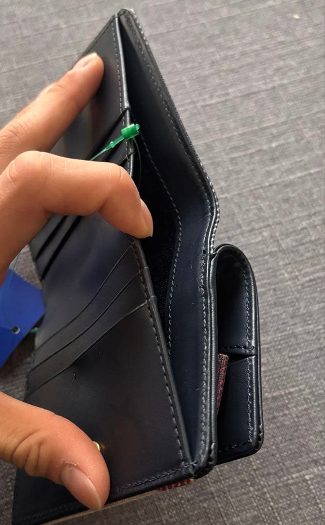 BLUE LABEL CRESTBRIDGE 二つ折り財布