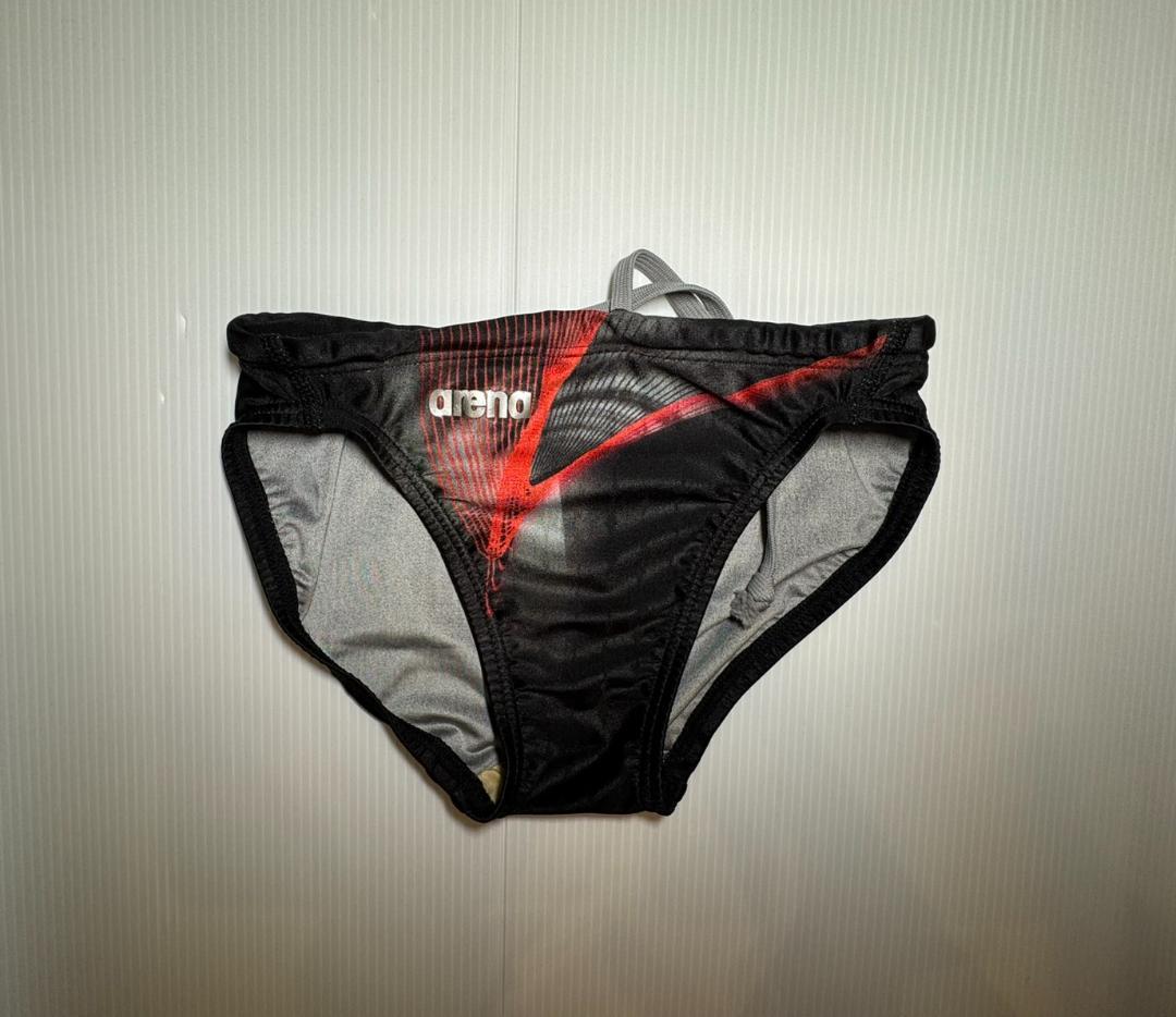 【MJ61】arena 指定　男子　競泳水着　R140サイズ