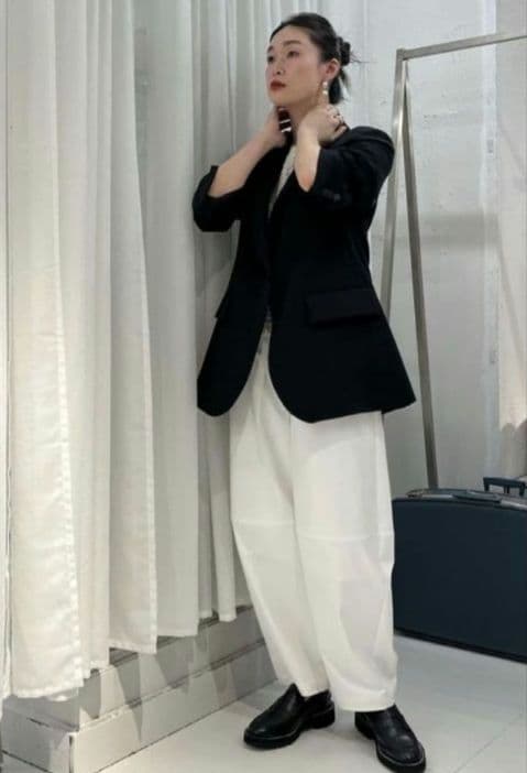 【AYAKANEKO×L'ESSAGE】コクーンパンツ ホワイト　白　金子綾