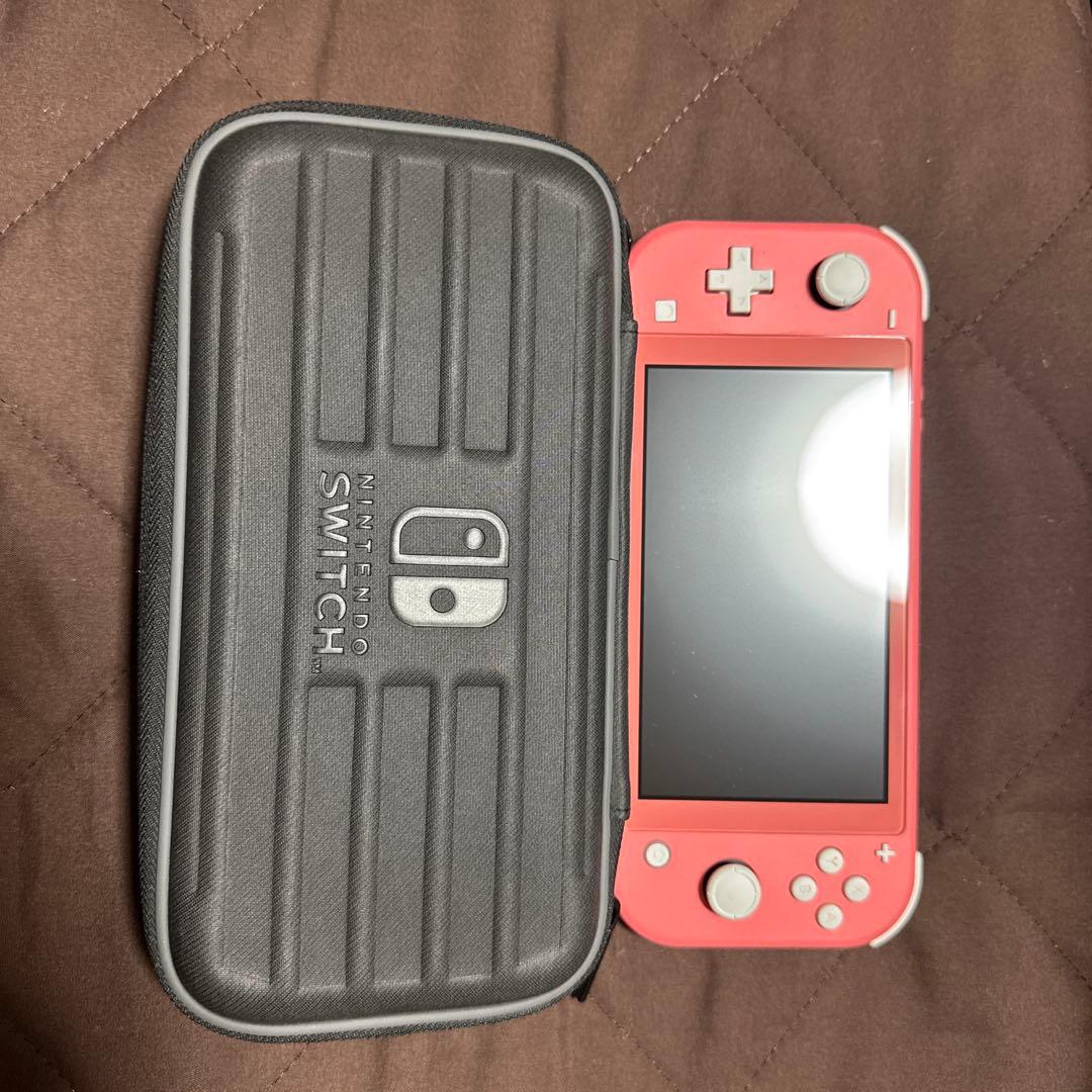 Nintendo Switch Lite ピンク 専用ケース、ソフト付き
