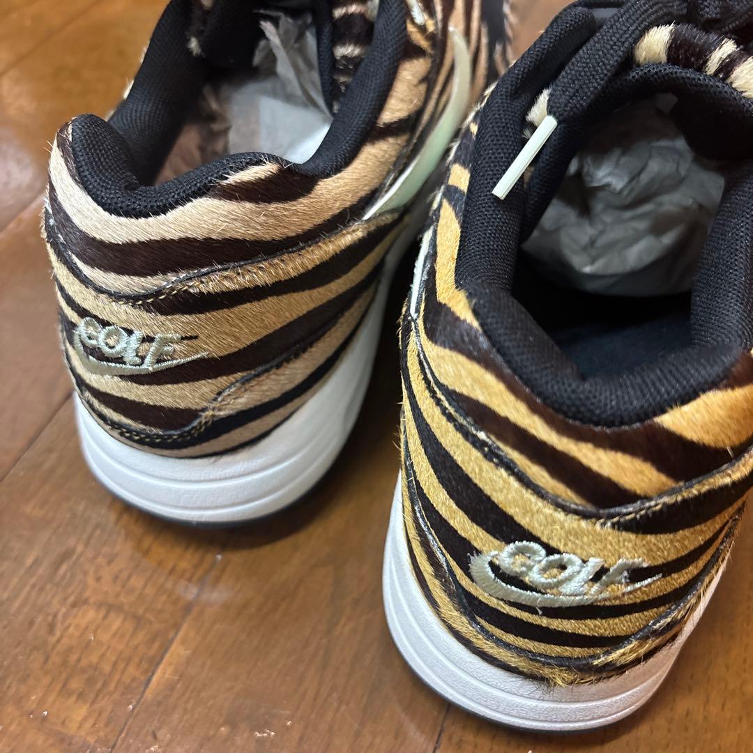 NIKE Air Max ゼブラ柄シューズ