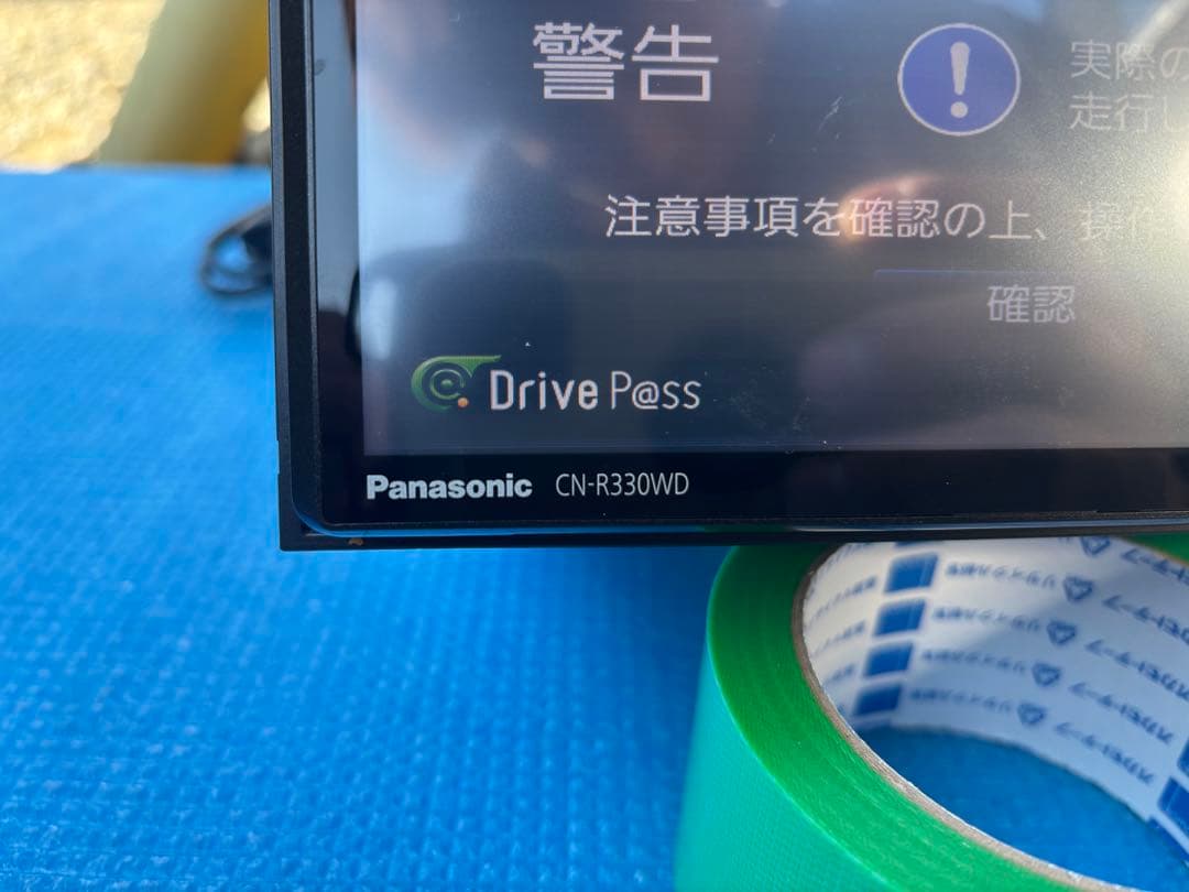 Panasonic strada CN-R330WD ナビ　送料込み　動作確認済
