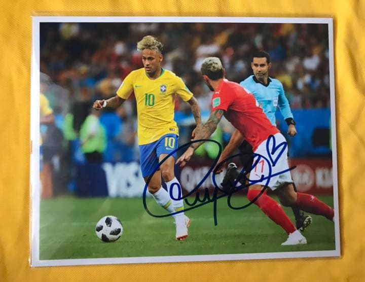 激レア　ネイマール　ユニホーム＆直筆サイン入り写真セット