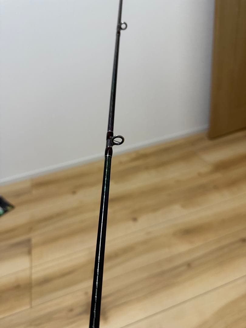 ワールドシャウラ 1652R-3 スーパーレッド シマノ　送料込み