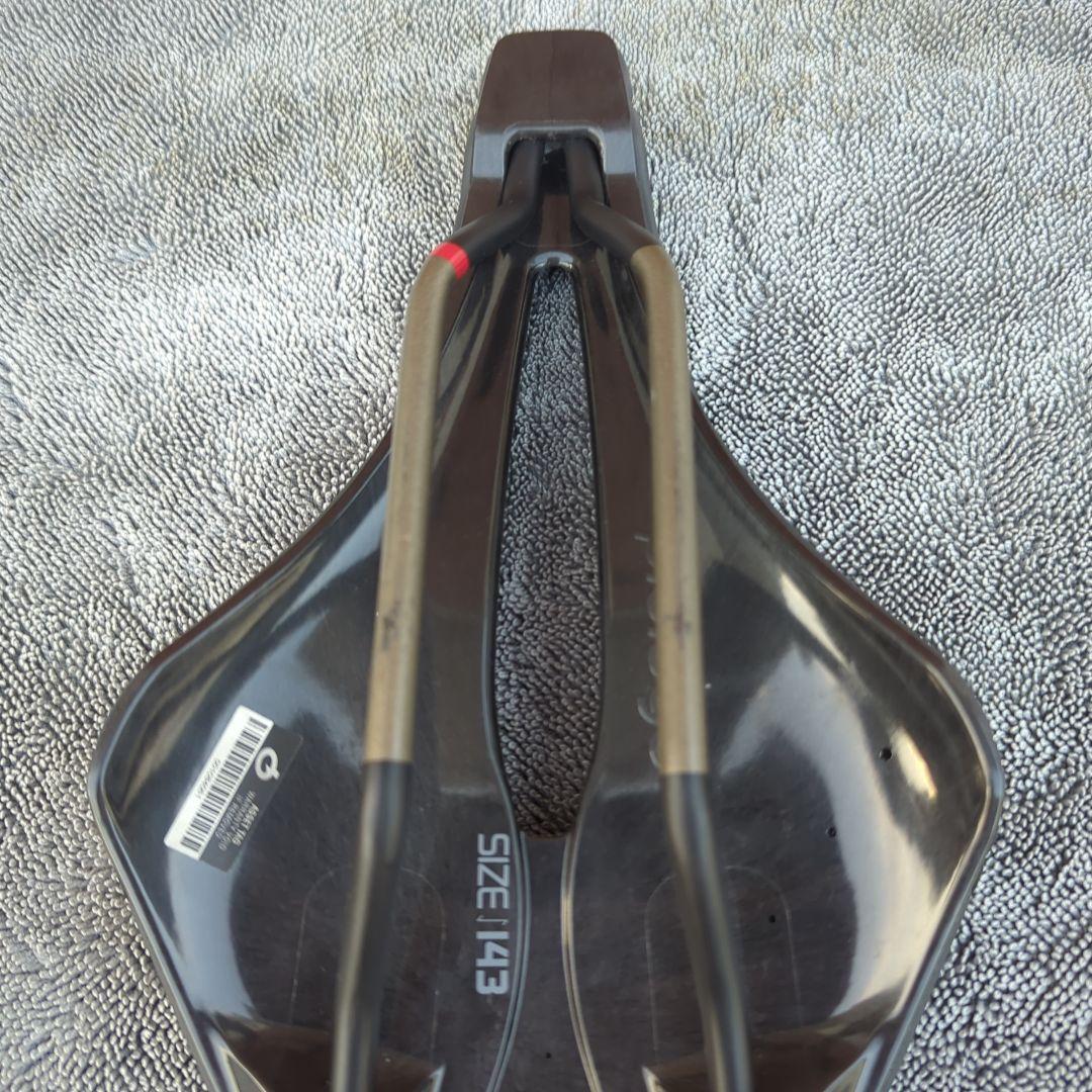 Prologo CPC サドル 幅143mm